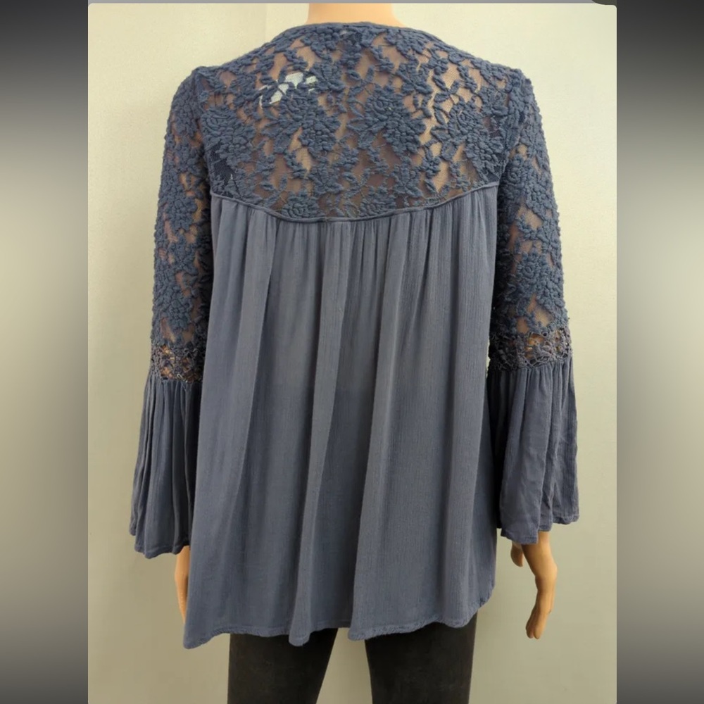 American Eagle Bell Sleeve Peasant Blouse Blue Lace Shirt NWOT - Picture 2 of 11